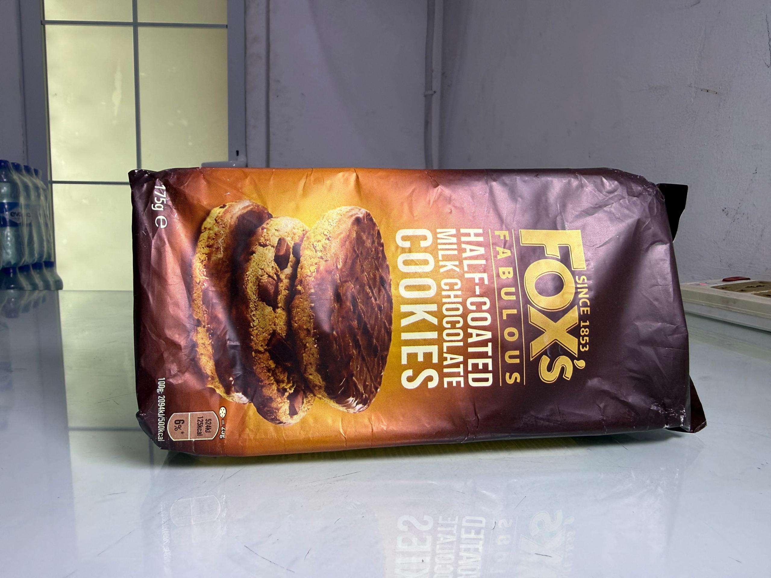 Fox's Fabulous Half-Coated Milk Chocolate Cookies – Crisp Biscuit with Creamy Chocolate