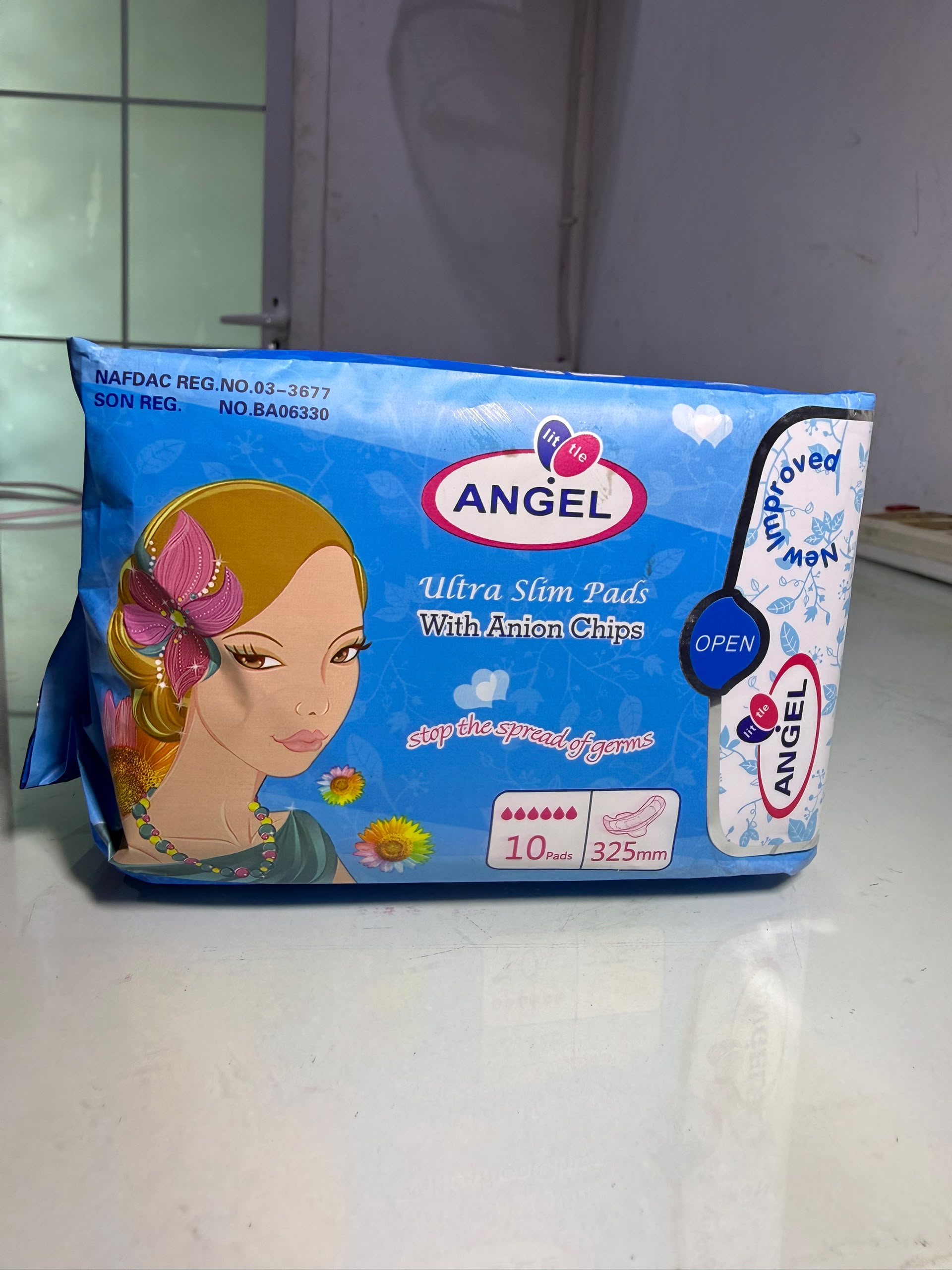 Angel Ultra Slim Pads with Anion Chips (10 Pads) – Thin Daily Period Protection